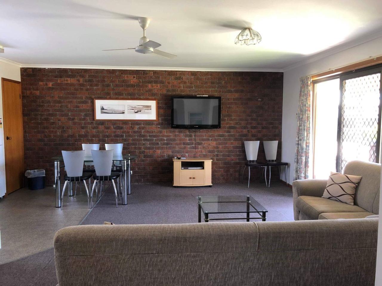 Lakes Jakaranda Holiday Units Lakes Entrance Εξωτερικό φωτογραφία