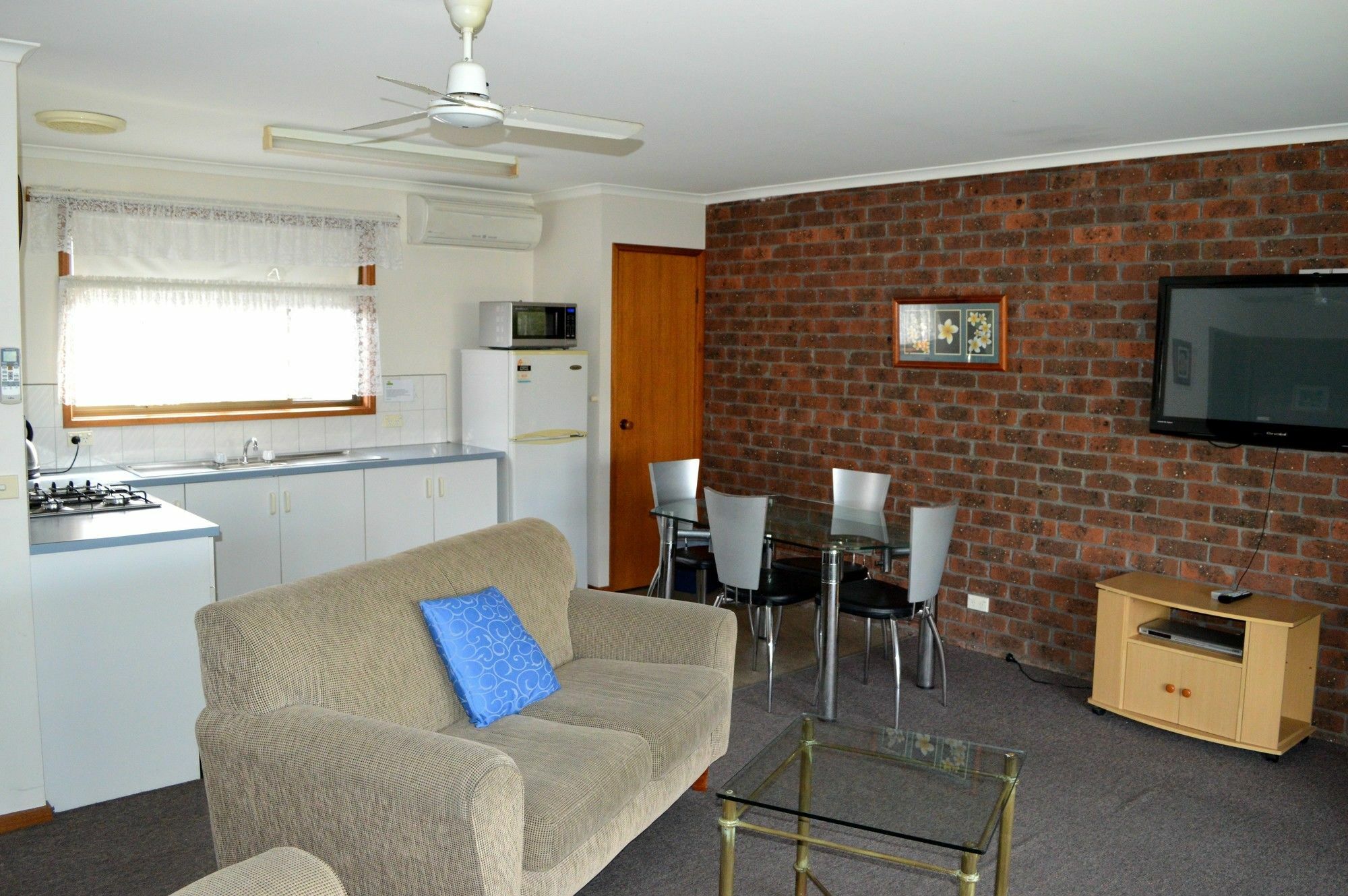Lakes Jakaranda Holiday Units Lakes Entrance Εξωτερικό φωτογραφία