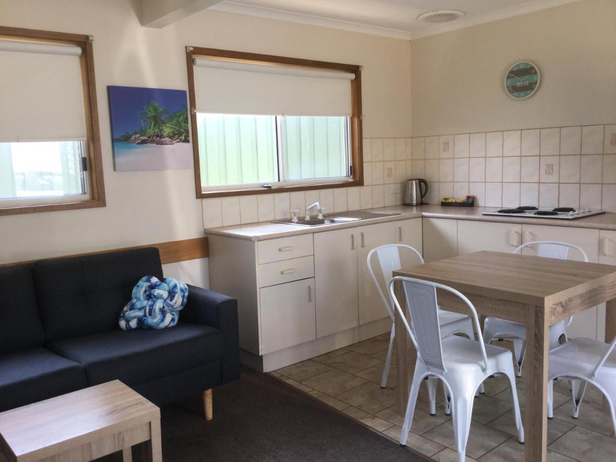 Lakes Jakaranda Holiday Units Lakes Entrance Εξωτερικό φωτογραφία
